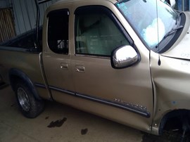 2002 TOYOTA TUNDRA, GOLD, SR5 MODEL, 4.7L, AT, 2WD.  Z25253